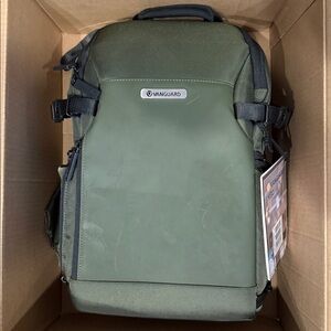 Veo Select Olive Green Men's Backpack NWT in original box